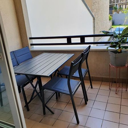 Magnifique Appartement Avec Garage Prive Et Terrasse Reims Buitenkant foto